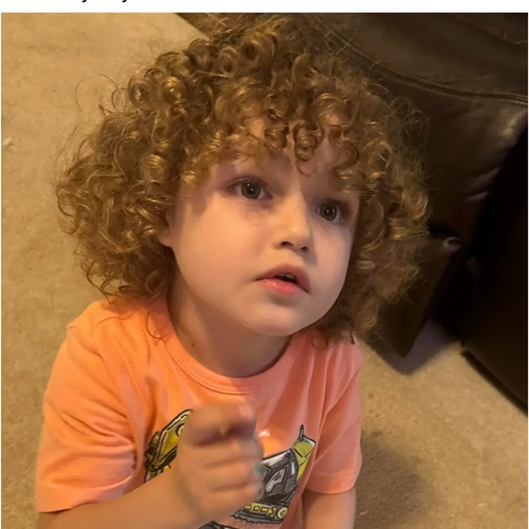 Meet your Posher, Lori (Bubbles) - Picture 6 of 16